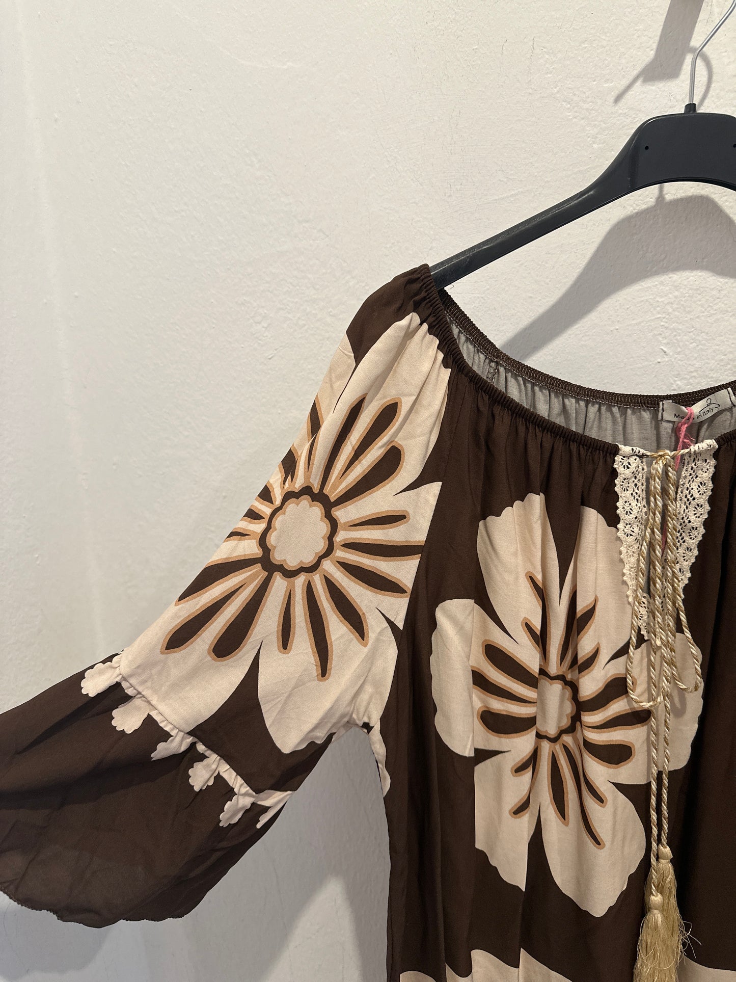 Shirt mit Blumenmuster und Kordel
