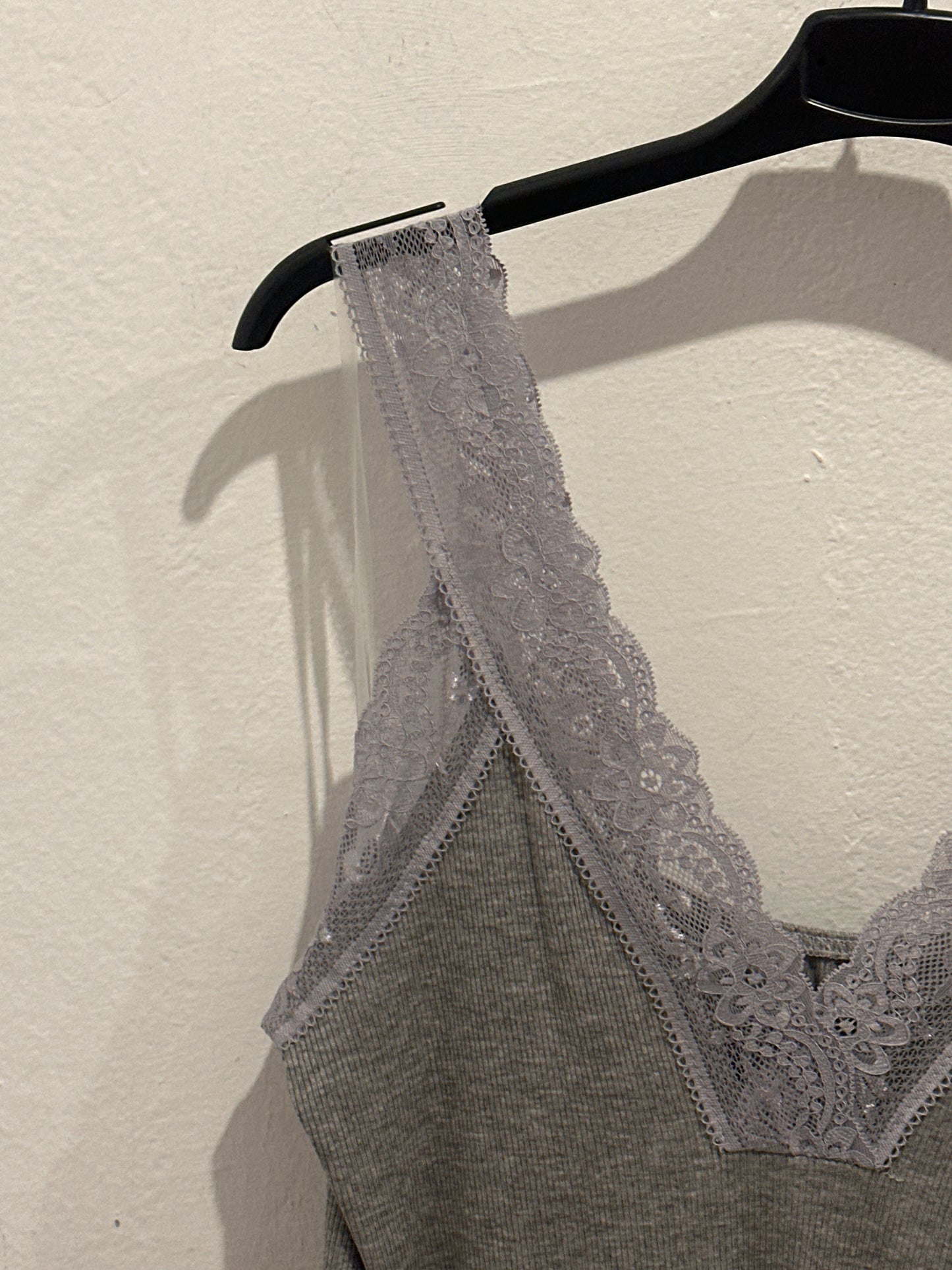 Tanktop mit Spitze