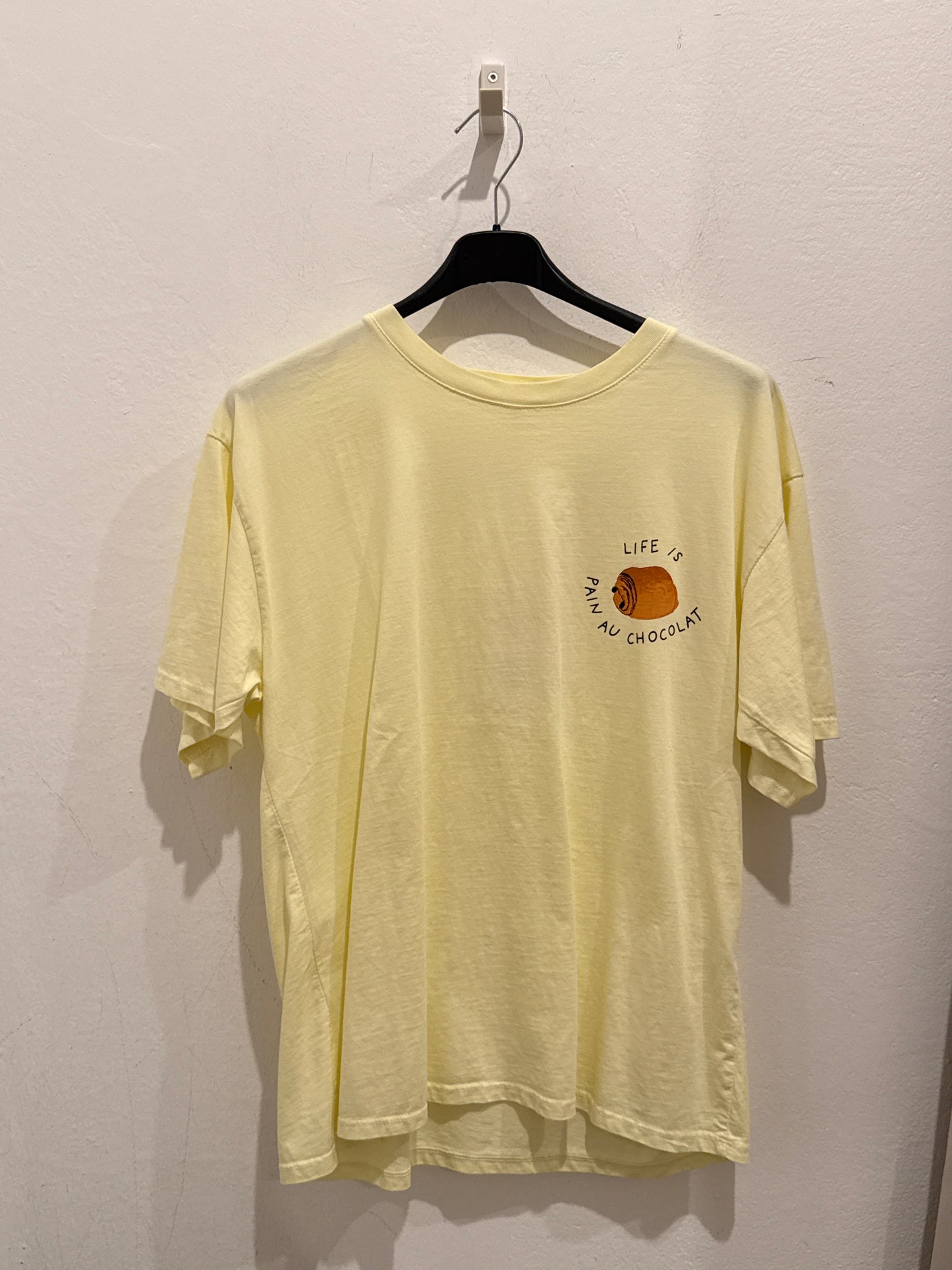 T-Shirt Life is pain au chocolat