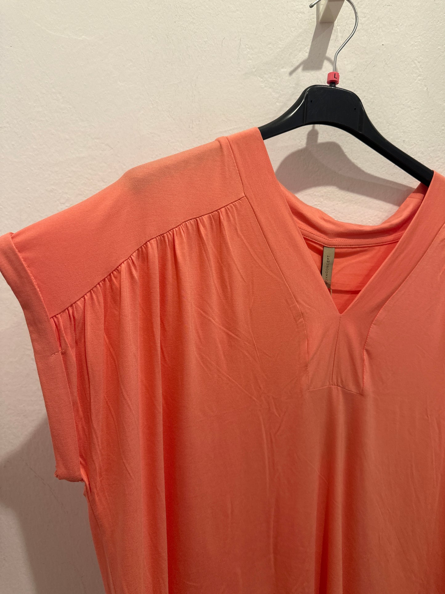 T-Shirt V-Ausschnitt