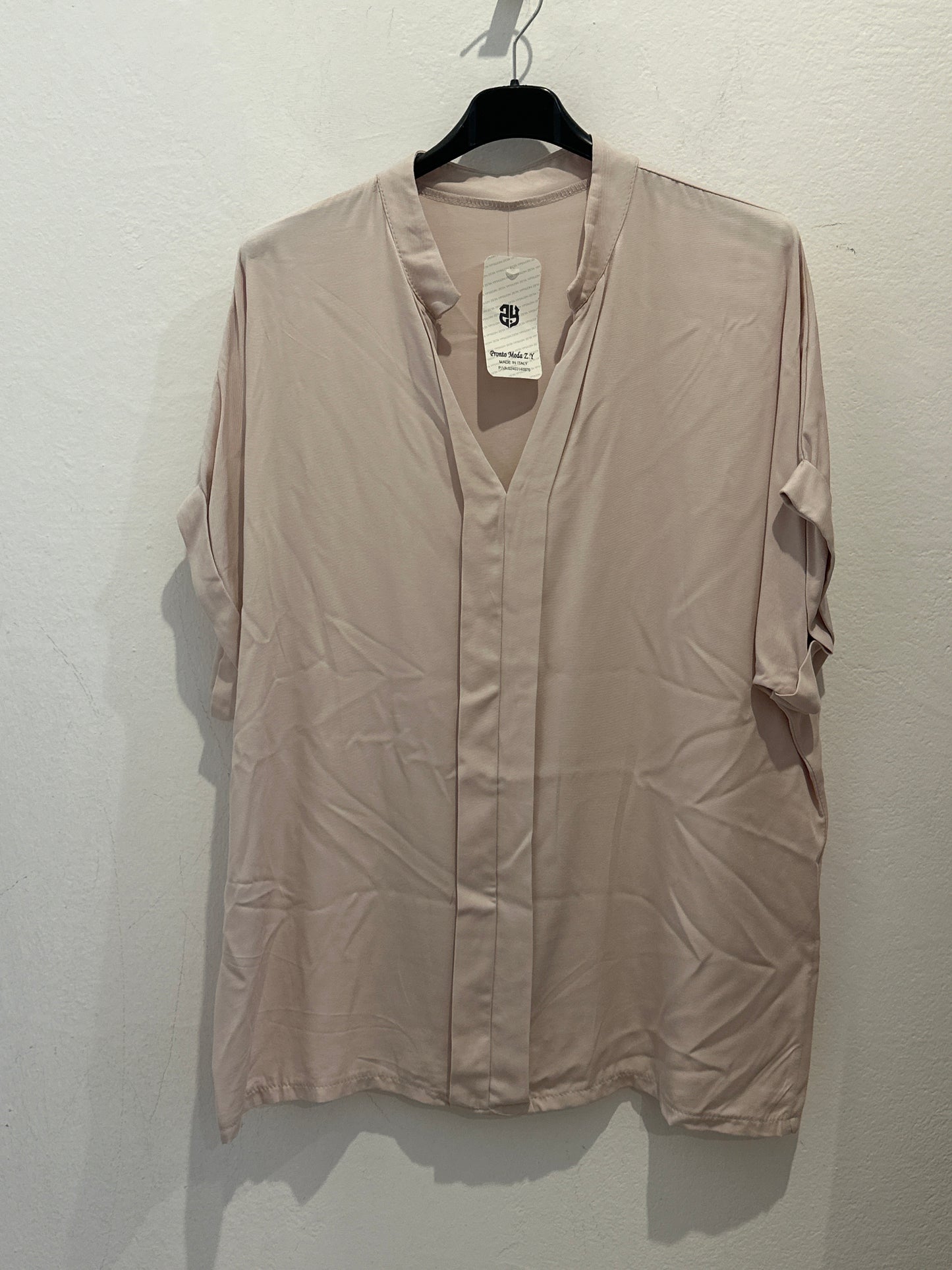 Shirt mit V-Ausschnitt