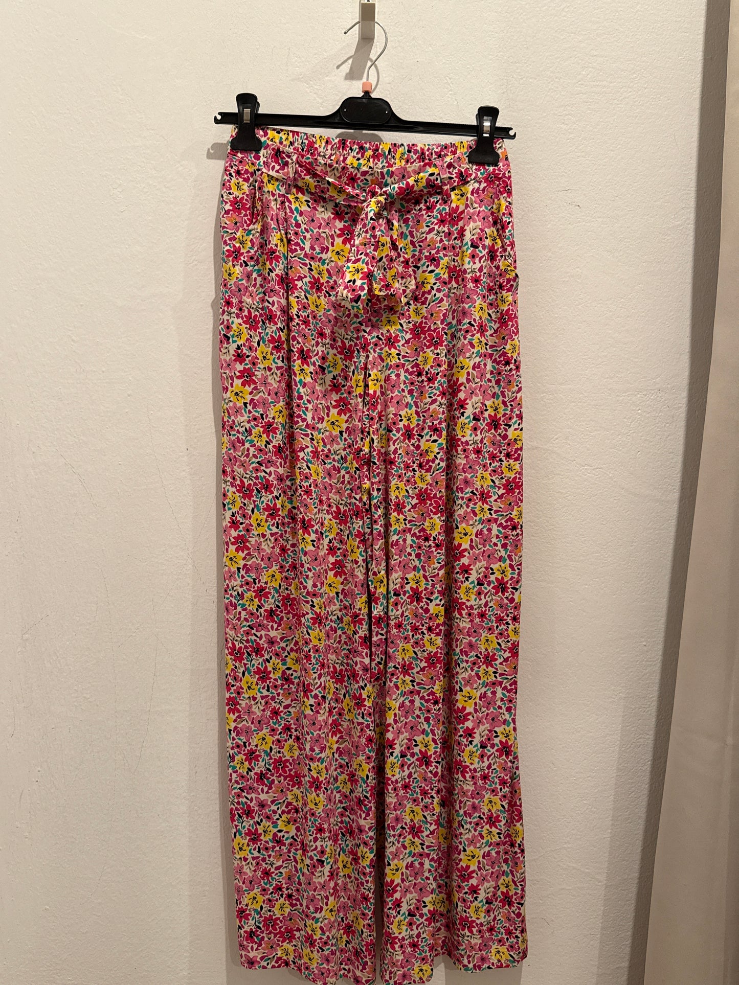 Hose Blumenmuster