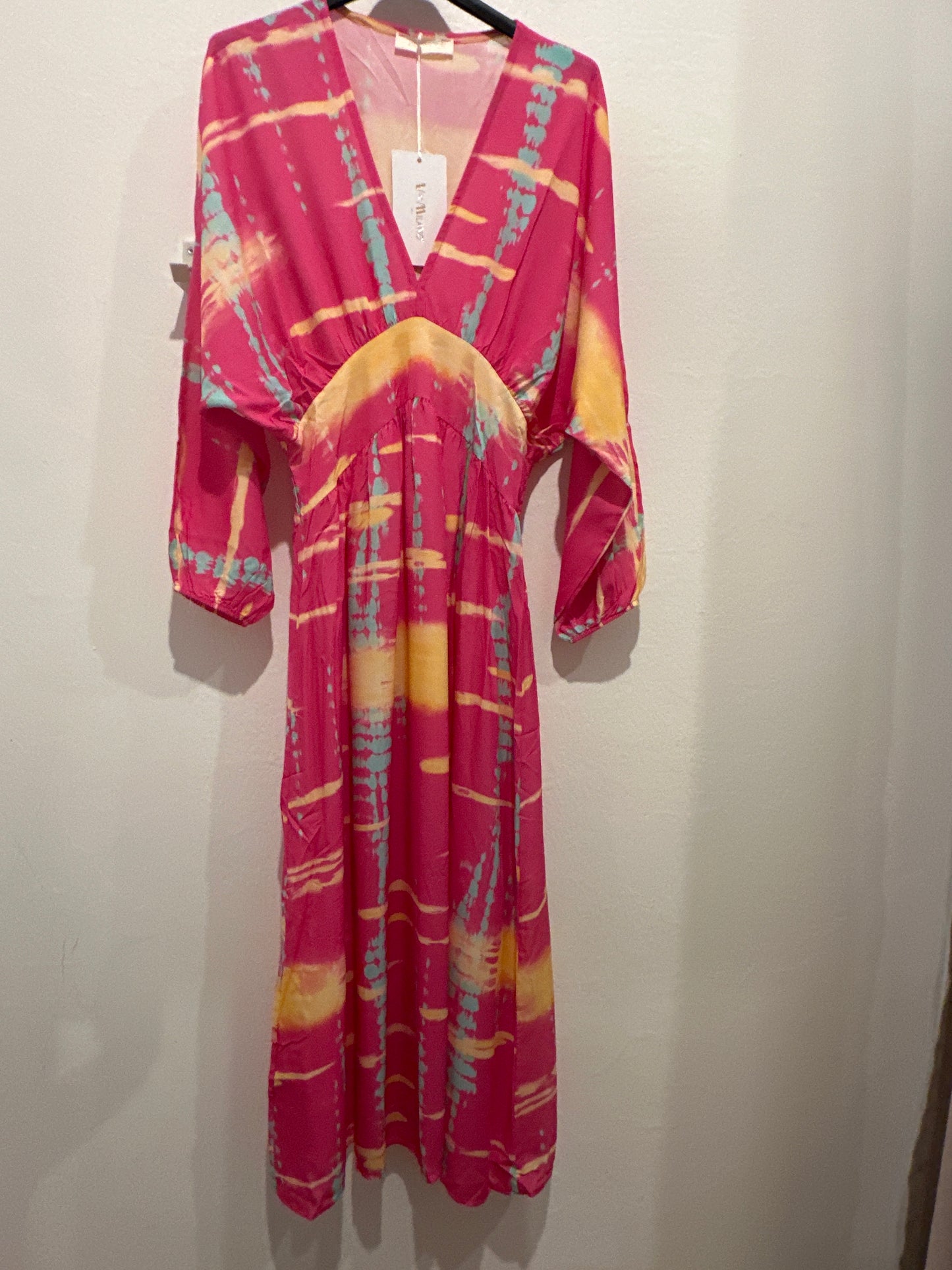 Kleid mit V-Ausschnitt