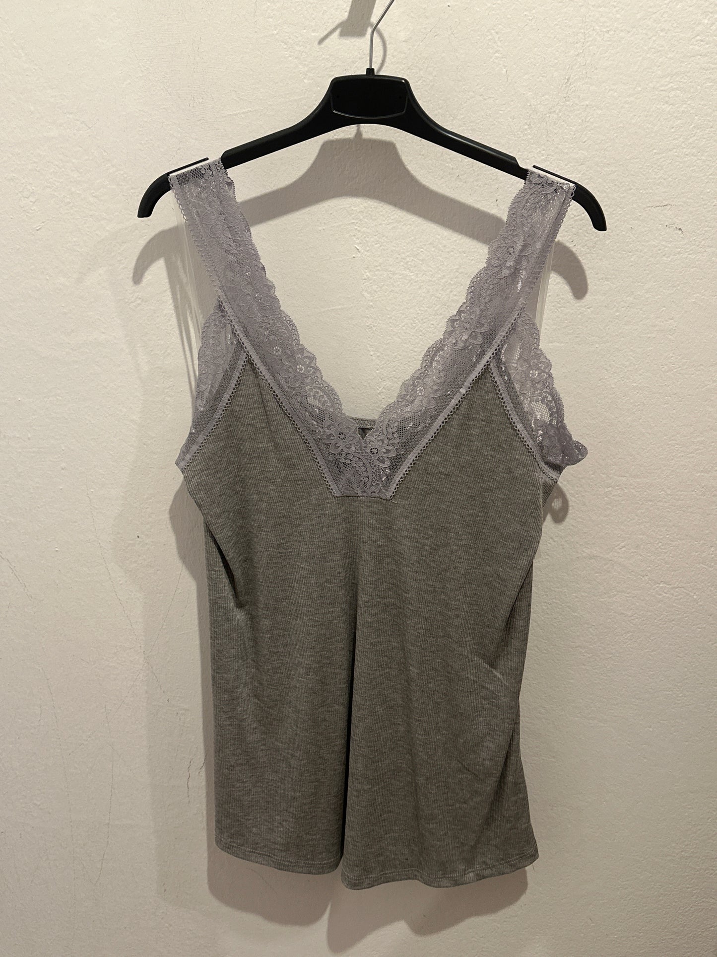 Tanktop mit Spitze