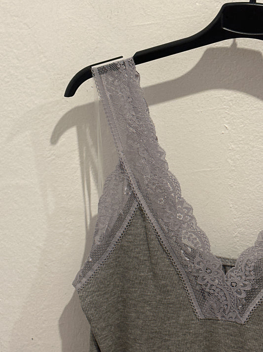 Tanktop mit Spitze