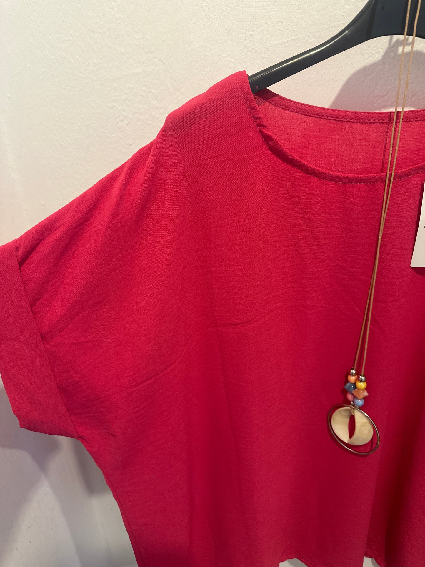 Shirt mit Kette