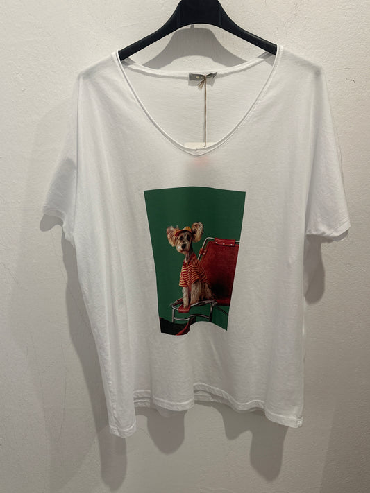 T-Shirt Hund auf Stuhl