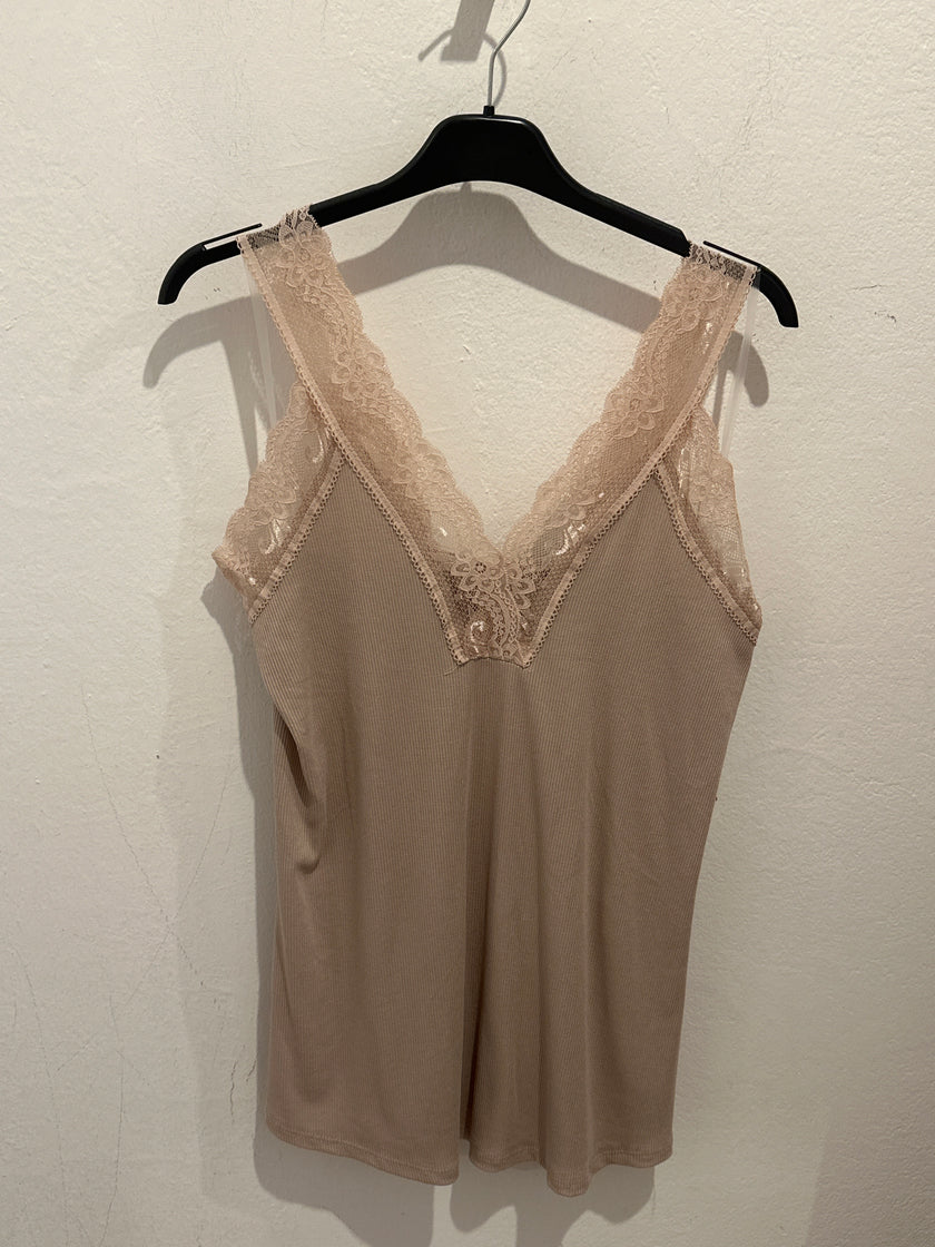 Tanktop mit Spitze