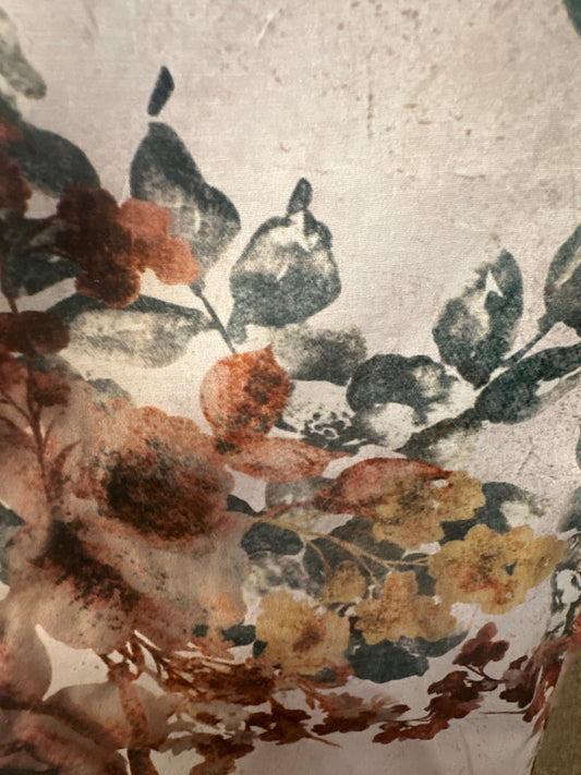Hose mit Blumendesign