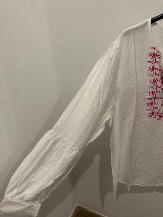 Bluse mit Rosenmuster